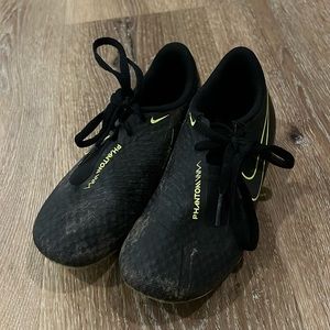 Nike Jr. Phantom Venom Academy FG, size 12C